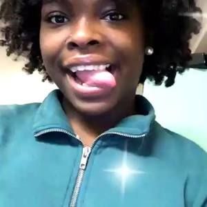 Meet your Posher, Queenteona